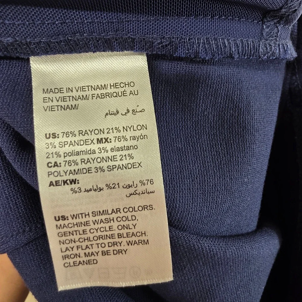 Chicos Navy Blue Ponte Knit Pull On Slim Leg Trousers Pants Womens 1.5 US10